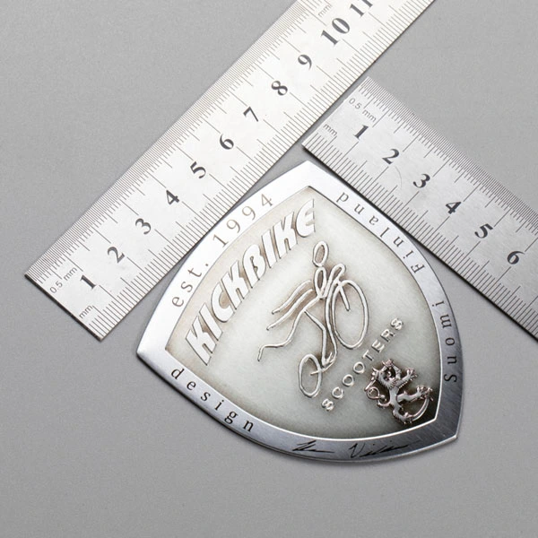 Металлическая алюминиевая табличка